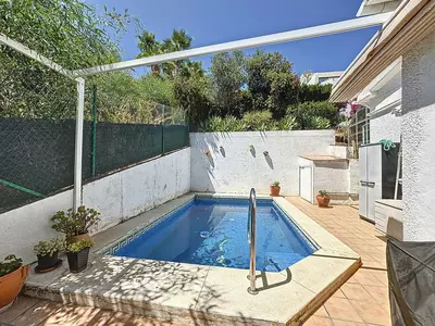 Detached Villa in Nueva Andalucía