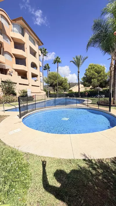 Middle Floor Apartment in Elviria