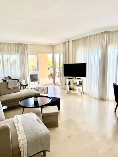 Middle Floor Apartment in Elviria