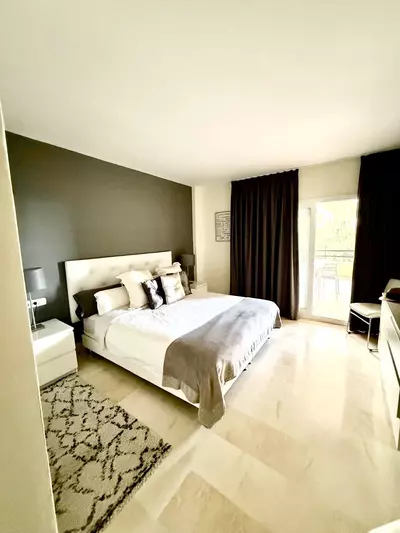 Middle Floor Apartment in Elviria