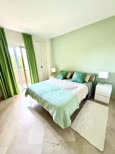 Middle Floor Apartment in Elviria