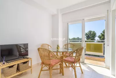 Middle Floor Apartment in Nueva Andalucía
