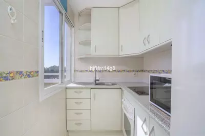 Middle Floor Apartment in Nueva Andalucía