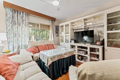 Detached Villa in El Paraiso