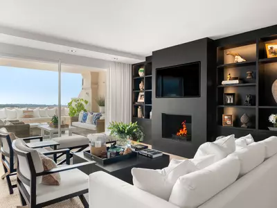 Middle Floor Apartment in Nueva Andalucía