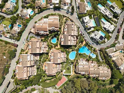 Middle Floor Apartment in Nueva Andalucía