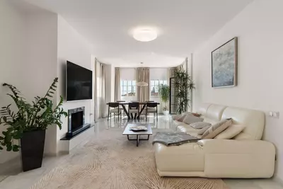 Middle Floor Apartment in Nueva Andalucía