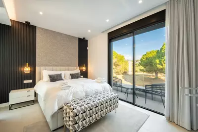Detached Villa in Elviria