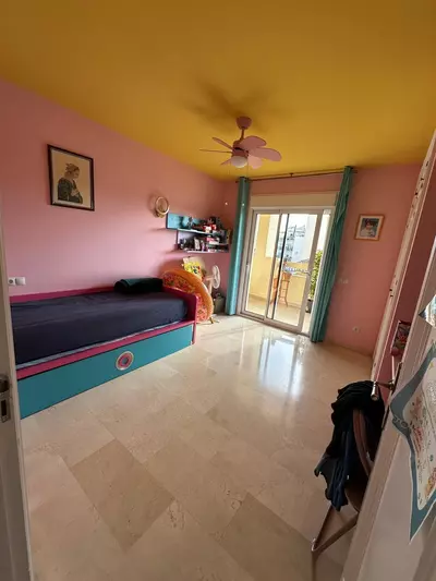 Middle Floor Apartment in Marbella