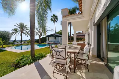 Detached Villa in Nueva Andalucía