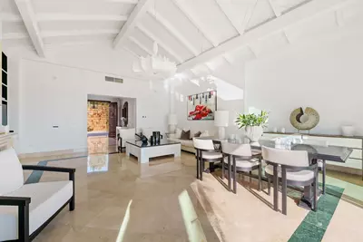 Detached Villa in Nueva Andalucía