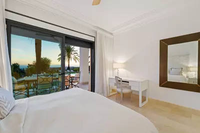 Detached Villa in Nueva Andalucía