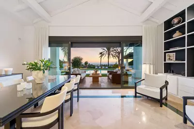 Detached Villa in Nueva Andalucía