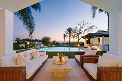 Detached Villa in Nueva Andalucía