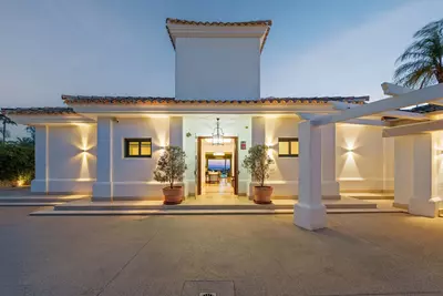 Detached Villa in Nueva Andalucía