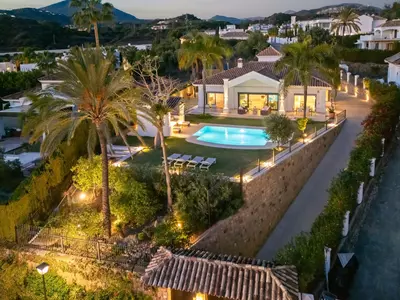 Detached Villa in Nueva Andalucía