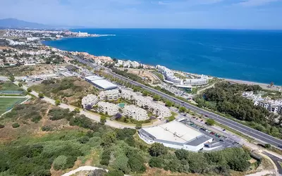 Middle Floor Apartment in Estepona