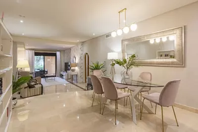 Middle Floor Apartment in Puerto Banús