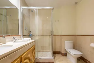 Middle Floor Apartment in Puerto Banús