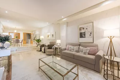 Middle Floor Apartment in Puerto Banús