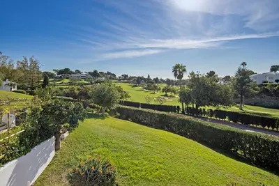 Semi-Detached House in Nueva Andalucía
