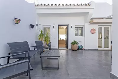 Semi-Detached House in Nueva Andalucía
