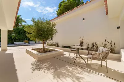 Detached Villa in Nueva Andalucía