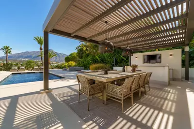 Detached Villa in Nueva Andalucía