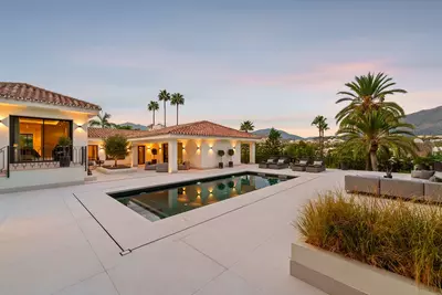 Detached Villa in Nueva Andalucía