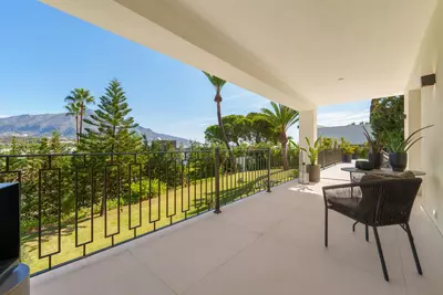 Detached Villa in Nueva Andalucía