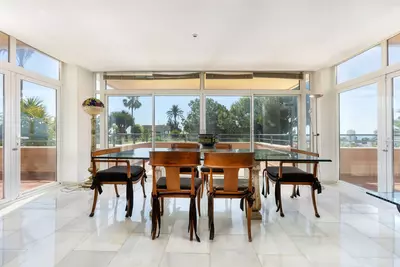 Middle Floor Apartment in Nueva Andalucía