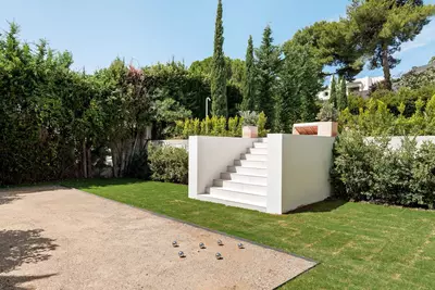 Detached Villa in El Paraiso