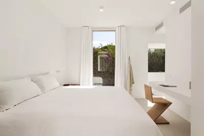 Detached Villa in El Paraiso
