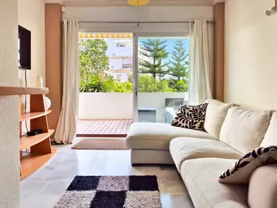 Middle Floor Apartment in Nueva Andalucía
