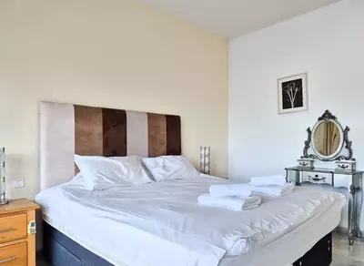 Middle Floor Apartment in Nueva Andalucía