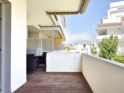 Middle Floor Apartment in Nueva Andalucía