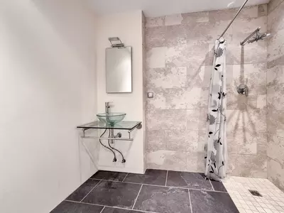 Middle Floor Apartment in Nueva Andalucía