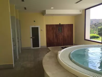 Middle Floor Apartment in Benahavís