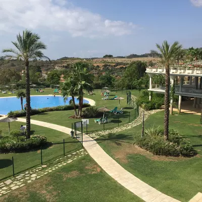 Middle Floor Apartment in Benahavís