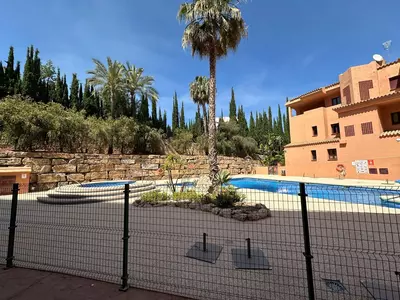 Middle Floor Apartment in Benahavís