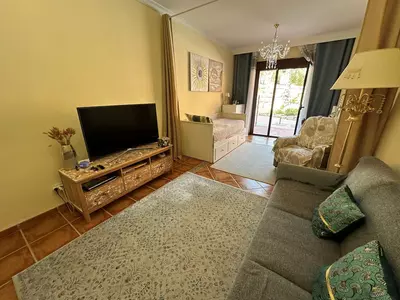 Middle Floor Apartment in Benahavís