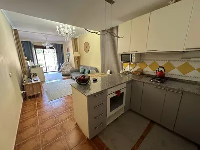 Middle Floor Apartment in Benahavís