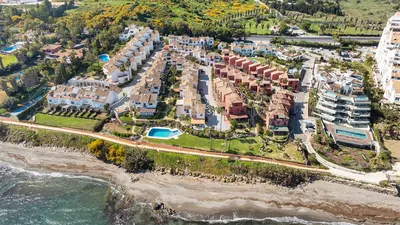 Semi-Detached House in Estepona
