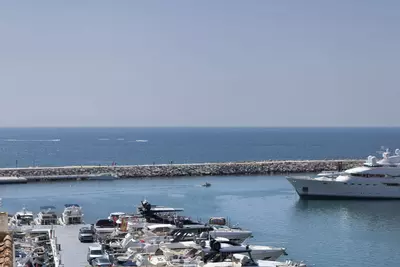 Middle Floor Apartment in Puerto Banús