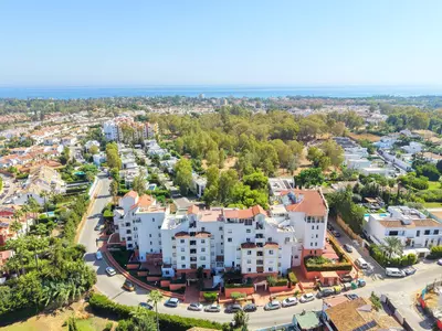 Middle Floor Apartment in Estepona