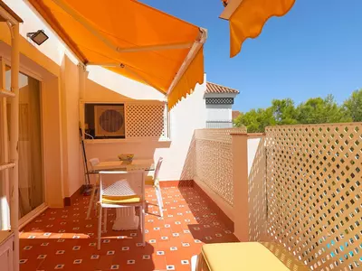 Middle Floor Apartment in Estepona