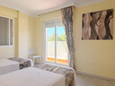 Middle Floor Apartment in Estepona
