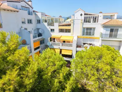 Middle Floor Apartment in Estepona
