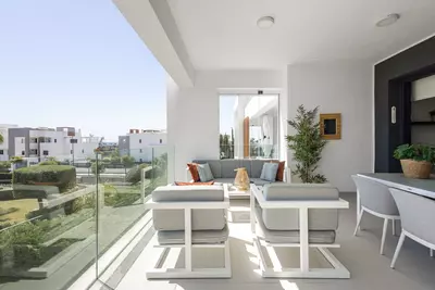 Middle Floor Apartment in Estepona