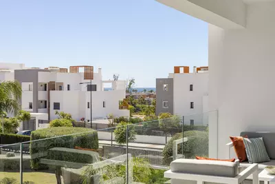 Middle Floor Apartment in Estepona